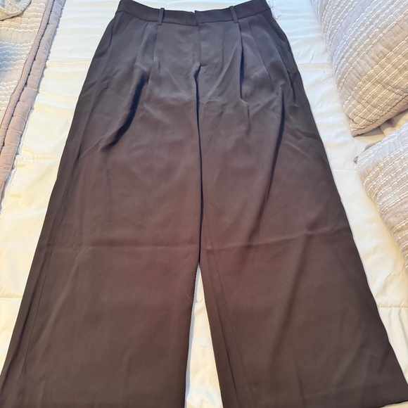 365 High Rise Pleated Trousers - Picture 4 of 10